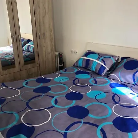 Apartment Twins